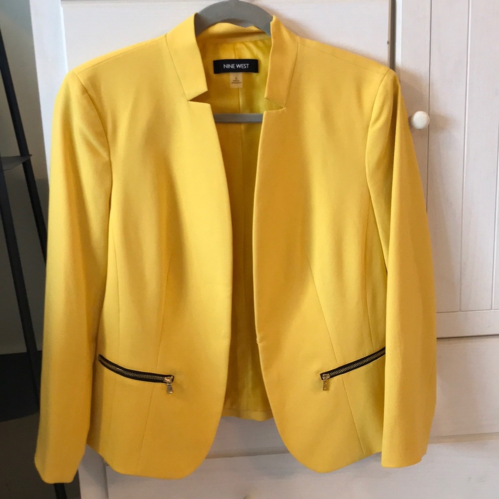 Amazing blazer! - Picture 2 of 2